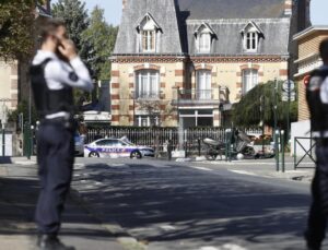 Fransa, teröristleri İtalya’ya iade etmedi