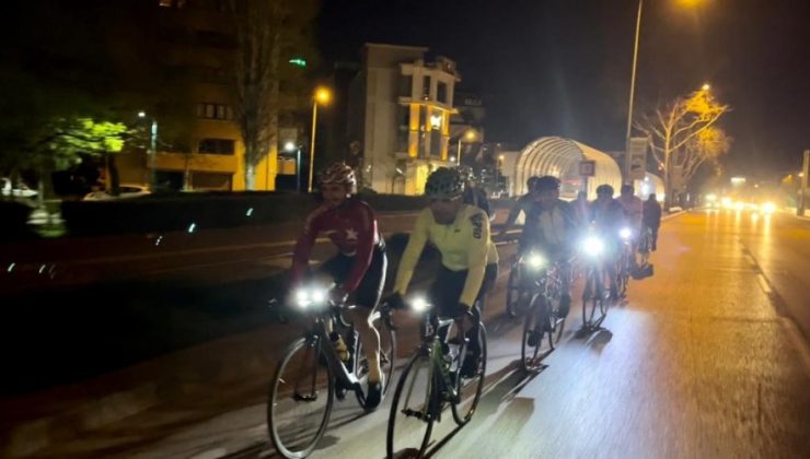 Bursalı bisikletçiler Uludağ’a pedal çevirdi