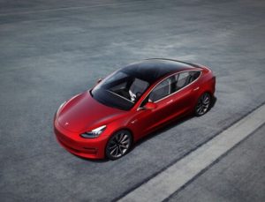 Tesla bazı araçlarını geri çağırıyor
