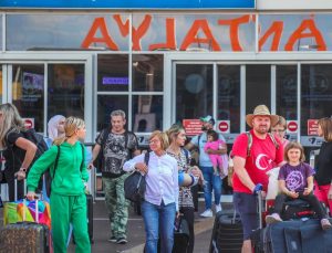 Antalya 8 milyon 11 bin 828 turist ağırladı