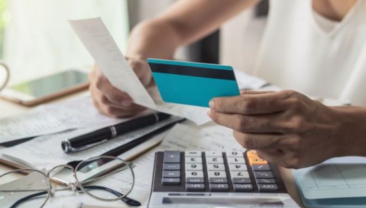 Bireysel kredi kartı borçlanmaları arttı