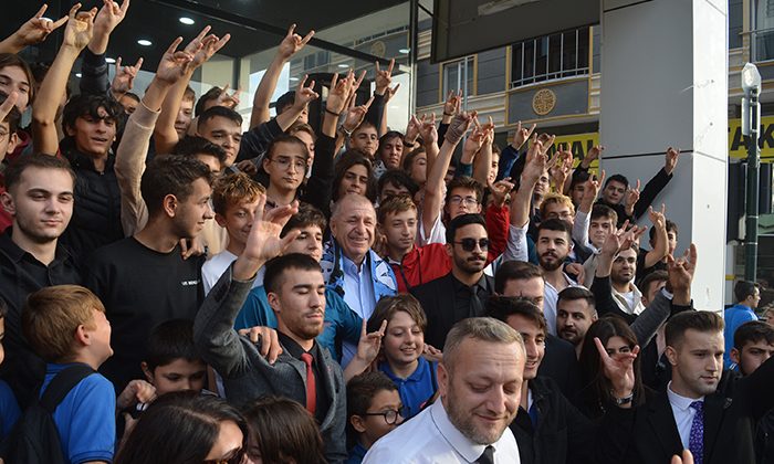 Özdağ; Milletin gazını mitinglerle almaya çalışmayın