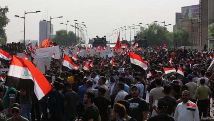 Irak’a sürpriz ziyaret yapan Blinken’e protesto