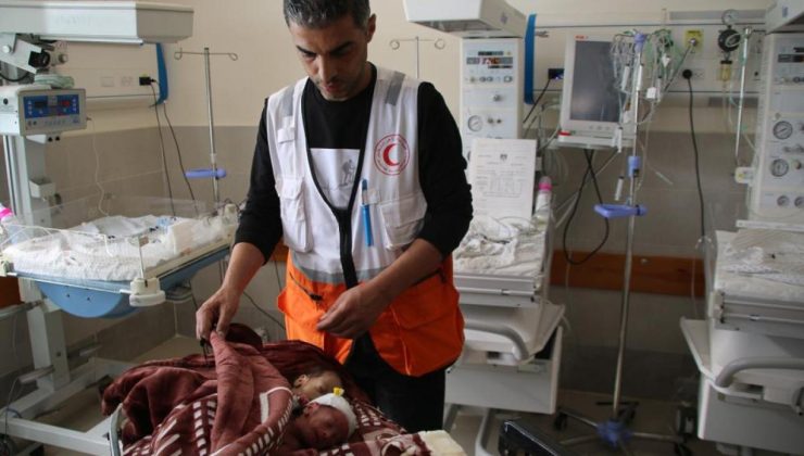 Şifa Hastanesi’nden çıkarılan 28 prematüre bebek Mısır’da tedavi görecek
