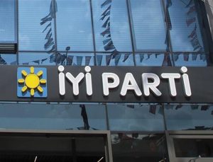 CHP’nin ittifak teklifini reddeden İYİ Parti’de peş peşe istifalar