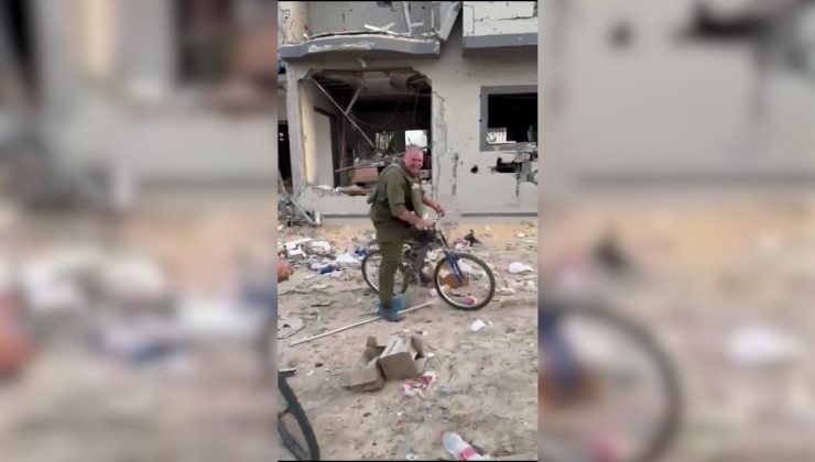 Siyonist israil askeri öldürdüğü çocukların bisikletlerini çaldı…