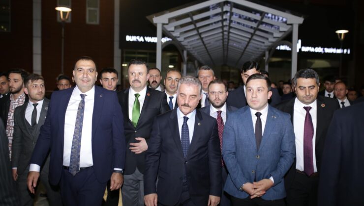 Efsane Geri mi Dönüyor! MHP’li İsimden Belediye Meclis Üyeliği Detayı!