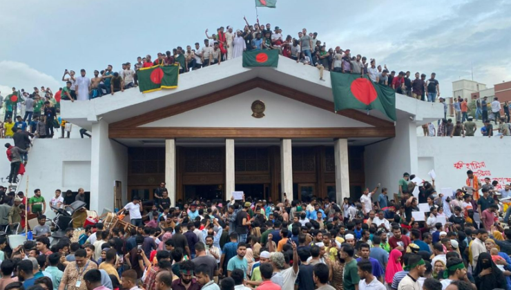 Bangladeş’te halk iktidarı devirdi! Başbakan ülkeden kaçtı