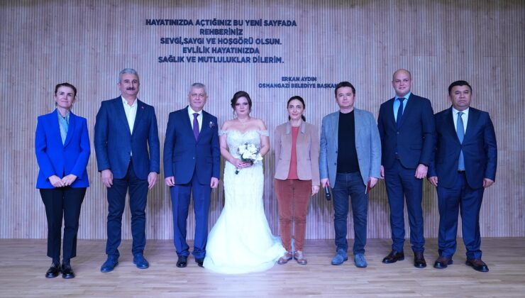 Osmangazi Gösteri ve Nikah Evi’nde İlk Nikahı Erkan Aydın Kıydı!