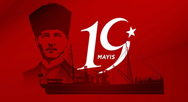 29 Ekim Derneği’nden 19 Mayıs’ta Anlamlı Tören: Emekli Öğretmen Emine Sinan’dan Atatürk Anıtına Saygı