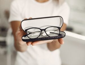 “Gözlük Lüks Değil, Yaşam Hakkıdır!”