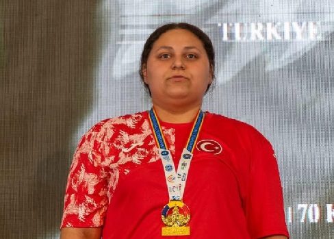 Gemlikli Sporcu Duru Erinç Dünya İkincisi