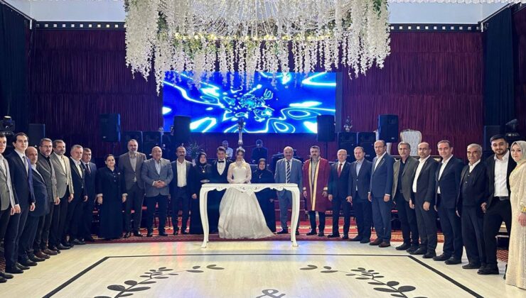 Refik Aksu’nun Oğlu Muhammet ile Ayşegül’ün Düğününe Yoğun Katılım