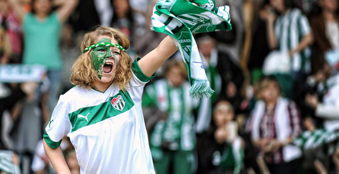 “Bu Şehrin Onuru Yeşil-Beyazdır!”