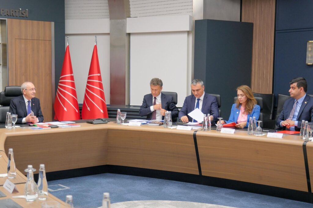 CHP’de Orhan Sarıbal Krizi: “Mutlak Butlan” Kararı ve Parti İçi Tepkiler